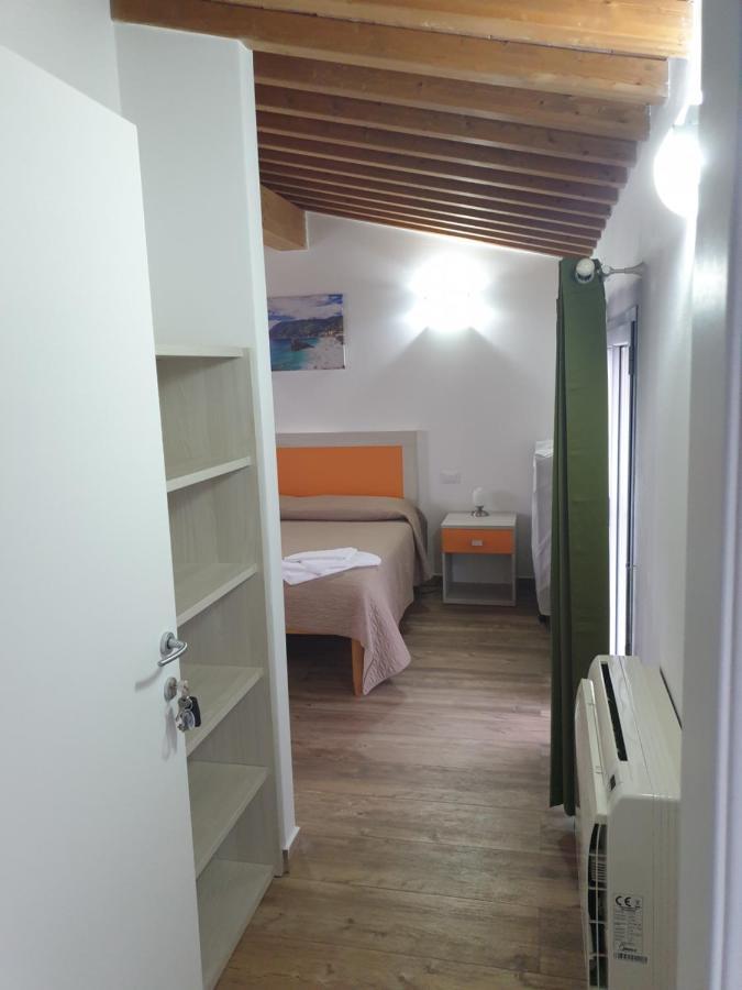 Hotel Ca Thomas Castelnuovo Magra Zimmer foto