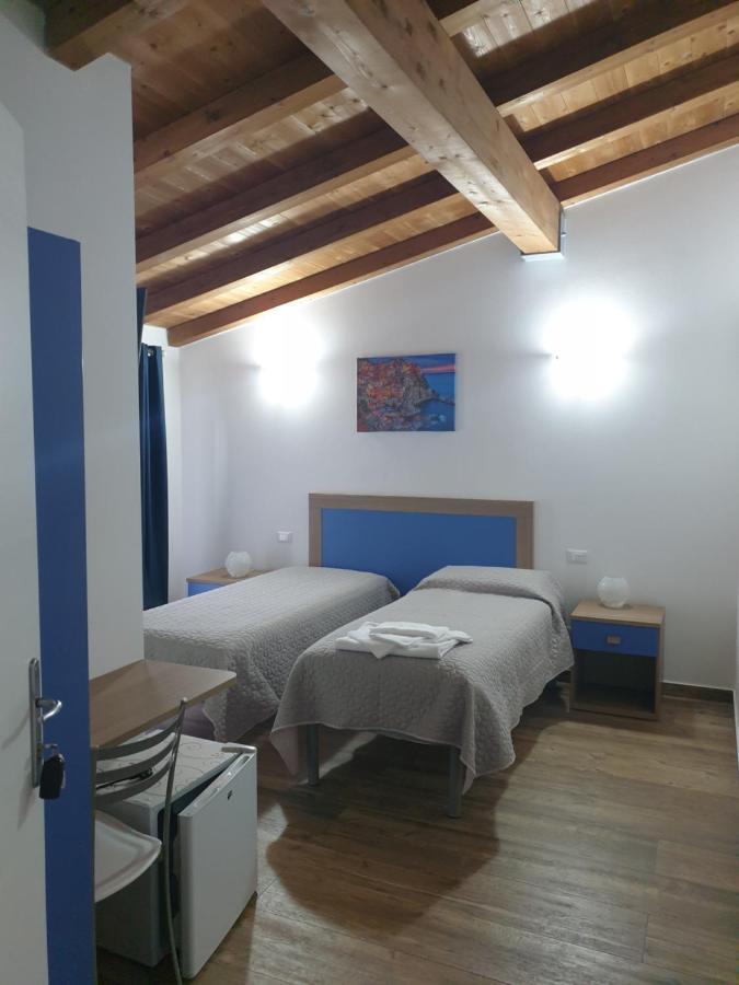 Hotel Ca Thomas Castelnuovo Magra Zimmer foto