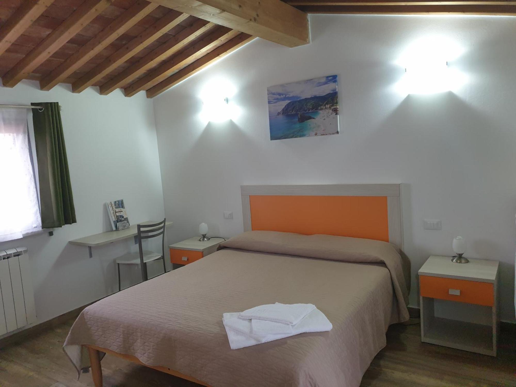 Hotel Ca Thomas Castelnuovo Magra Zimmer foto